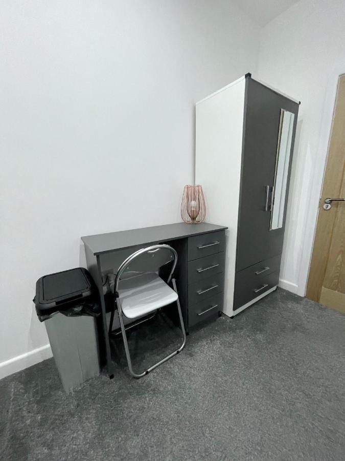 Self Contained Studio In Bham City Centre W Parking Birmingam Exterior foto